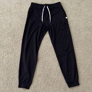 Vuori Women’s Performance Jogger Long length